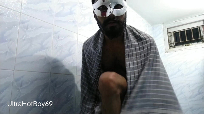 UltraHotBoy69: Duşta çıplak banyo eğlencesi