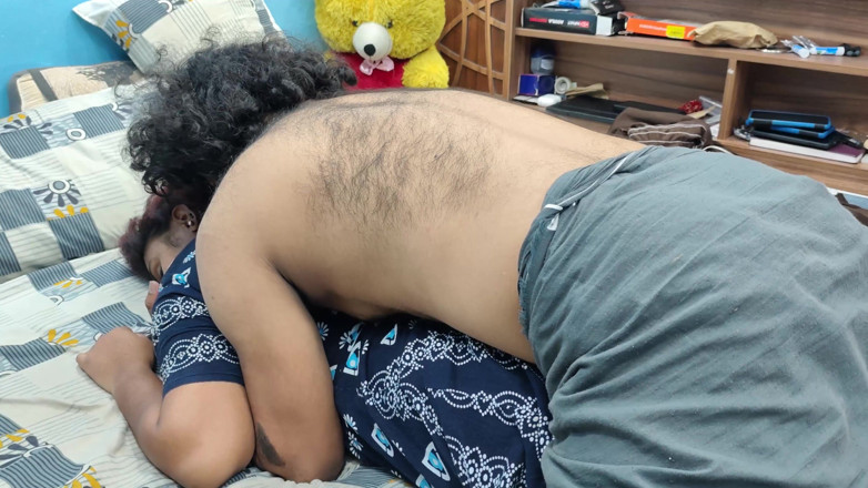 Vaigavarun45: Malayali casal quente anal lambe romance