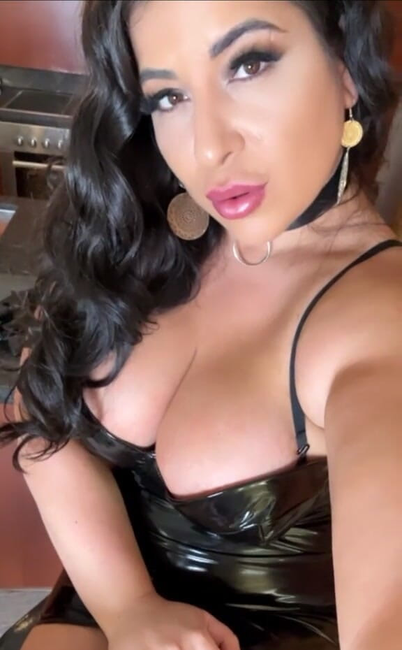 LadyAyse5: 최고의 터키 여신을 섬기세요!
