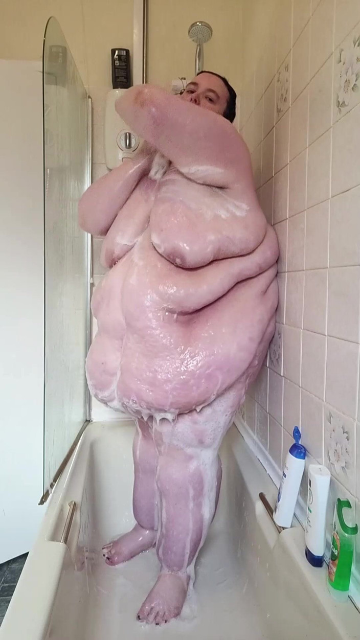 SSBBWLadyBrads: En annan dag en annan duschvideo