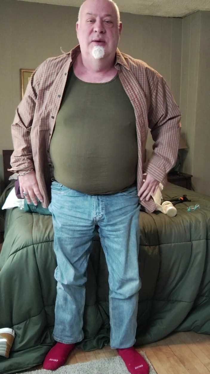beardaddychub: Striptýz pro fanouška!