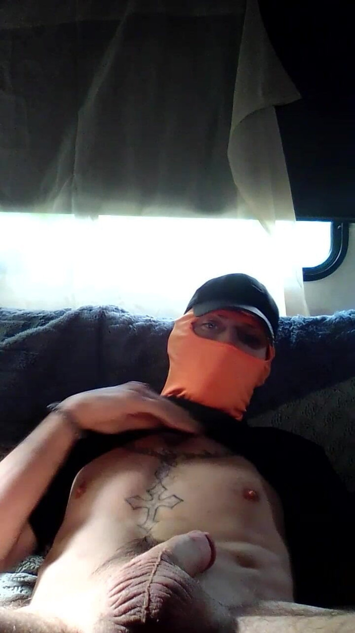 Floopsie member: První ořech dne !!