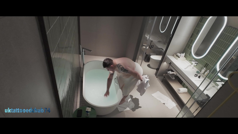 uktattooedchub74: Ragby po tréninku ve vaně
