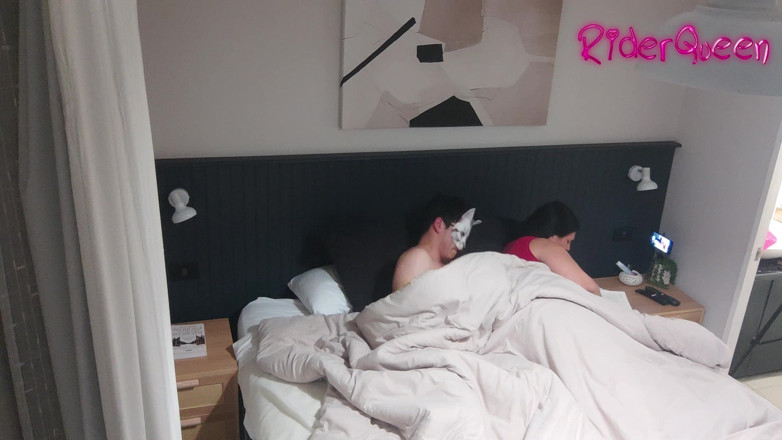 Riderqueen: Hijastro en la habitación - video para fans