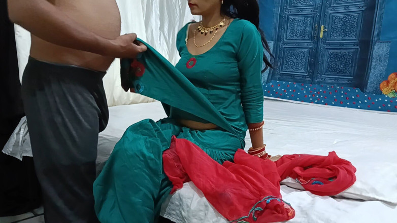 Dearshivani: Indiancă punjabi bhabhi se bucura să se fută în poziția capră