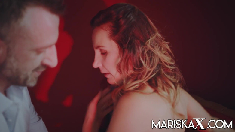 Mariska x: Olga Lovex gangbang