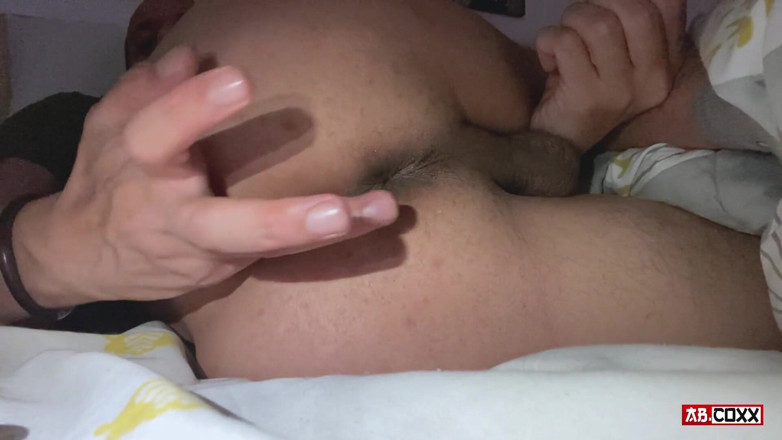 TattedBootyAb: Mông khít khao - nắm chặt hậu môn