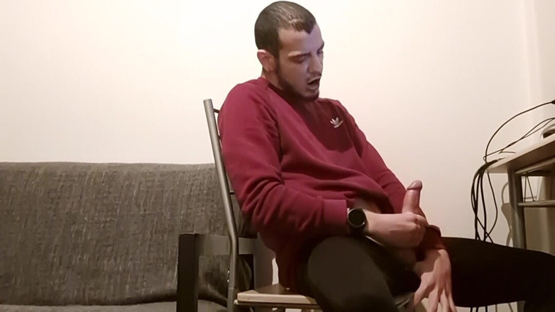 Fitguywithbigdick: Ponerse duro por no tocarlo