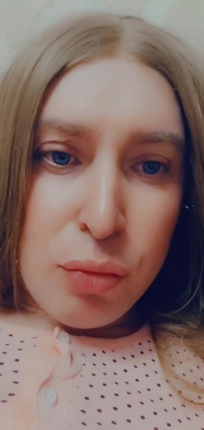 Bonnie Phoenix: Мила т-дівчина Бонні ніжний анал зі своєю іграшкою