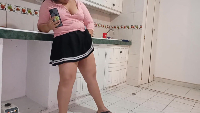 WhysMom: Mi hermanastro viene de la tienda con las compras