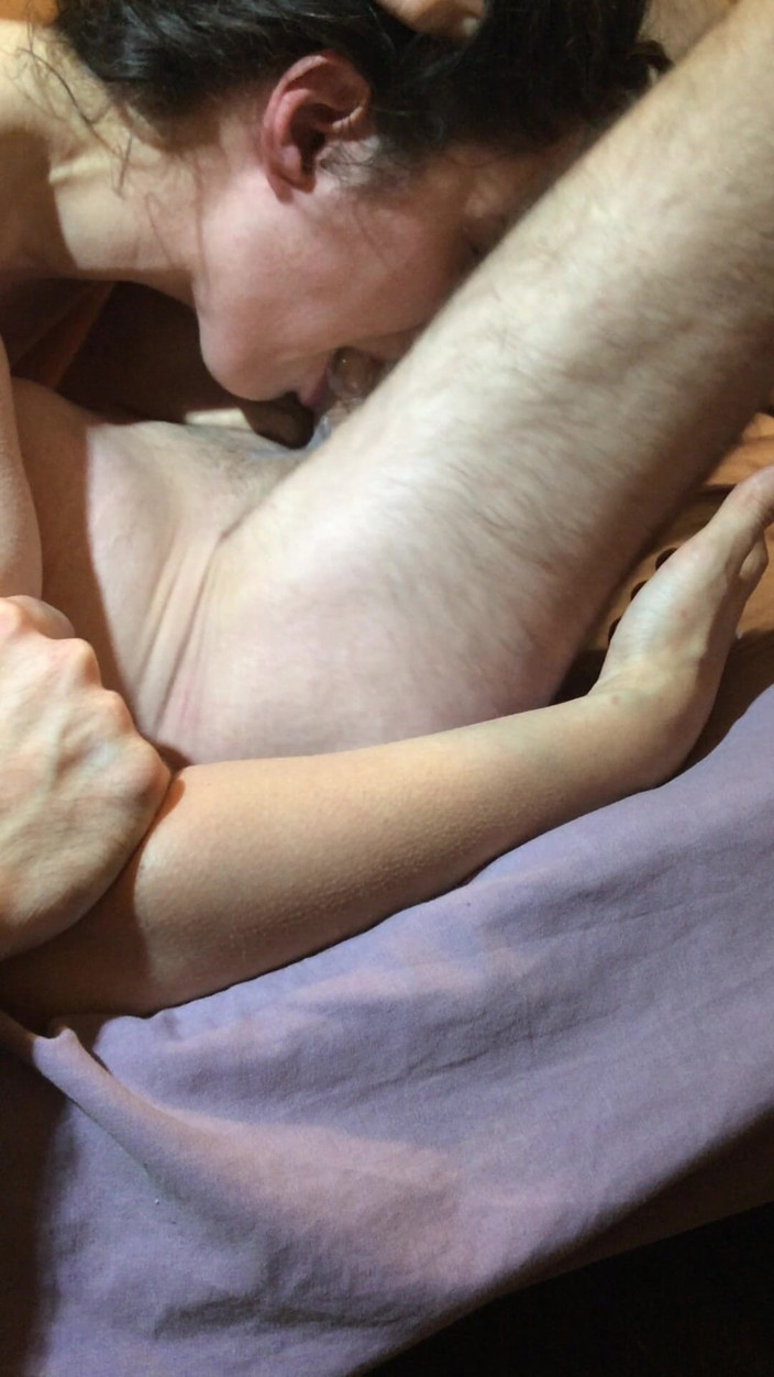 Akasha7: Couple en streaming, pipe en POV et gorge profonde