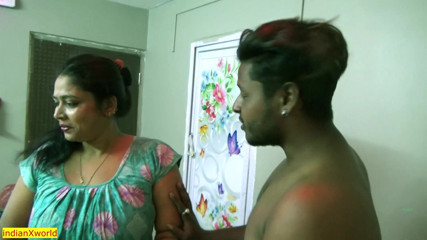 Indian Xshot: Une demi-sœur desi baise avec son demi-frère ! Sexe indien tabou