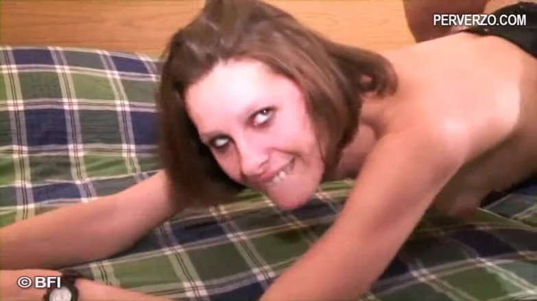 Amazing asses and pussies: छोटे स्तनों वाली milf(चोदने लायक मम्मी) hoe को गांड चुदाई पसंद है