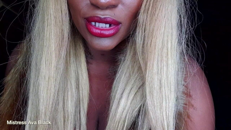 Mistress Ava Black: Sissy Wench si cewek nakal yang super semok lagi asik...