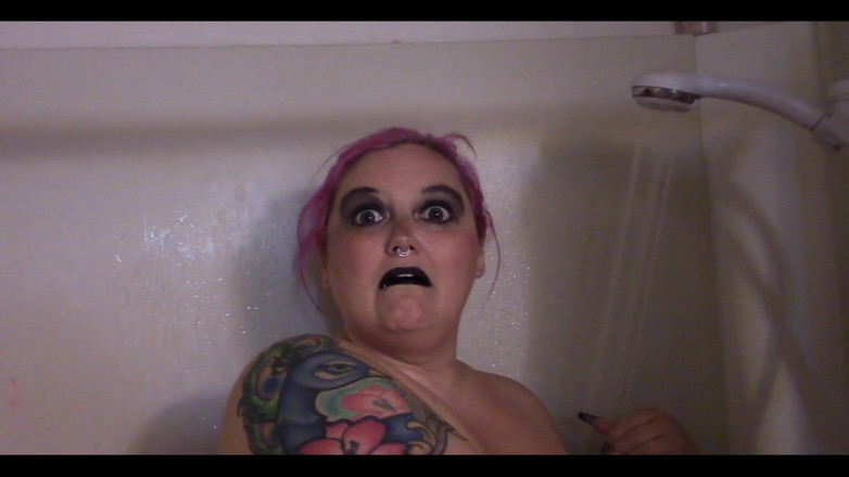 Sara Star: Nettoyage pour le tournage d’Halloween