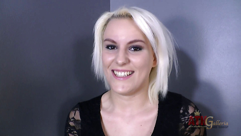 ATKIngdom Fans: Lucy Shine va égayer ta journée