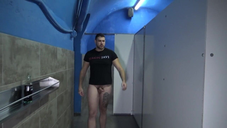 Gaybareback: Leo Grin используется без презерватива прямой магией Javi