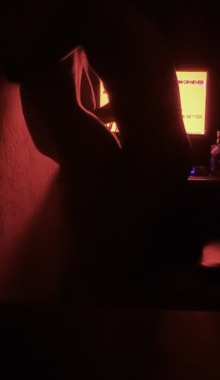 FleshyButt44: El sexo románico intenso en la habitación roja conduce a...
