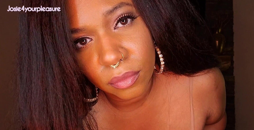 Josie4yourpleasure: Buon martedì titty, mio!