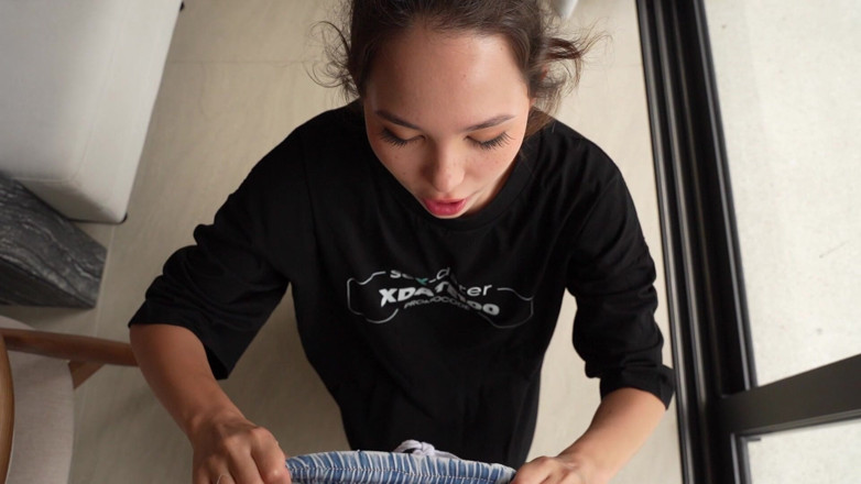 karina_lin: Splendida bionda e la sua figa stretta