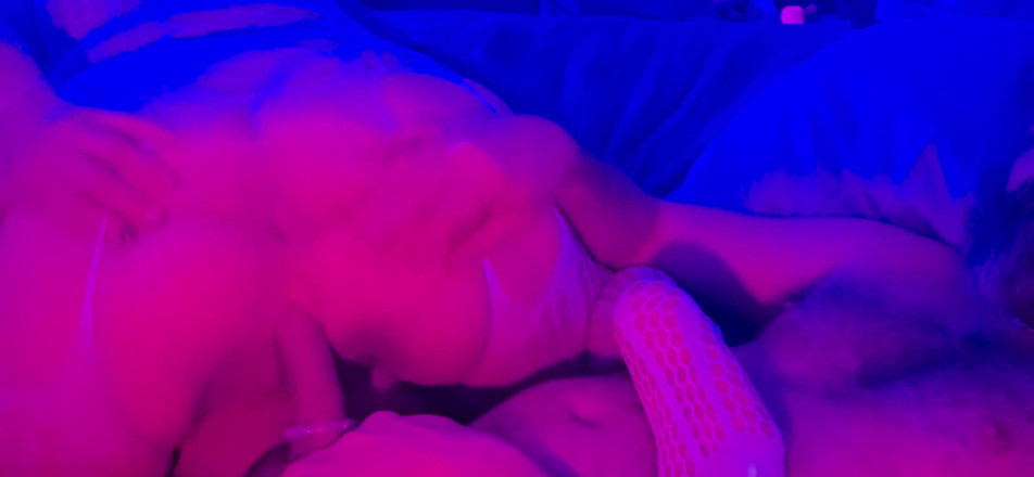 Dalish: La vera ragazza fa un salivoso pompino deepthroat al fidanzato -...