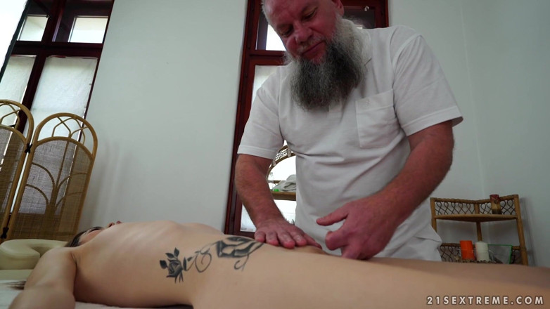 21 Sextreme: 21Sextreme - lascia che il patrigno ti massaggi