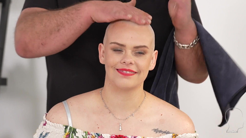 Euro Bald: Емілі