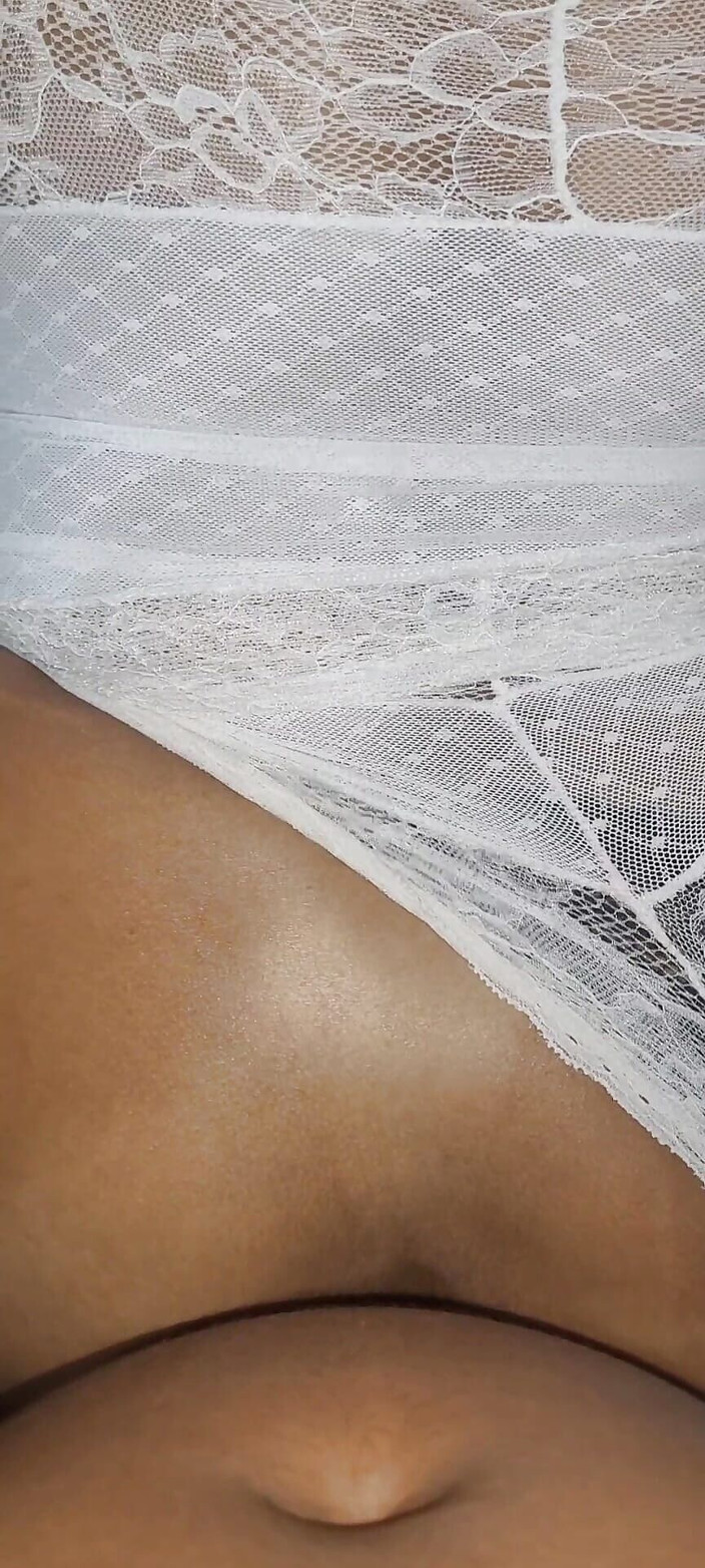 anal_queen_amateur: Crot di pantatku! Aku suka banget pantatku dicrot sperma