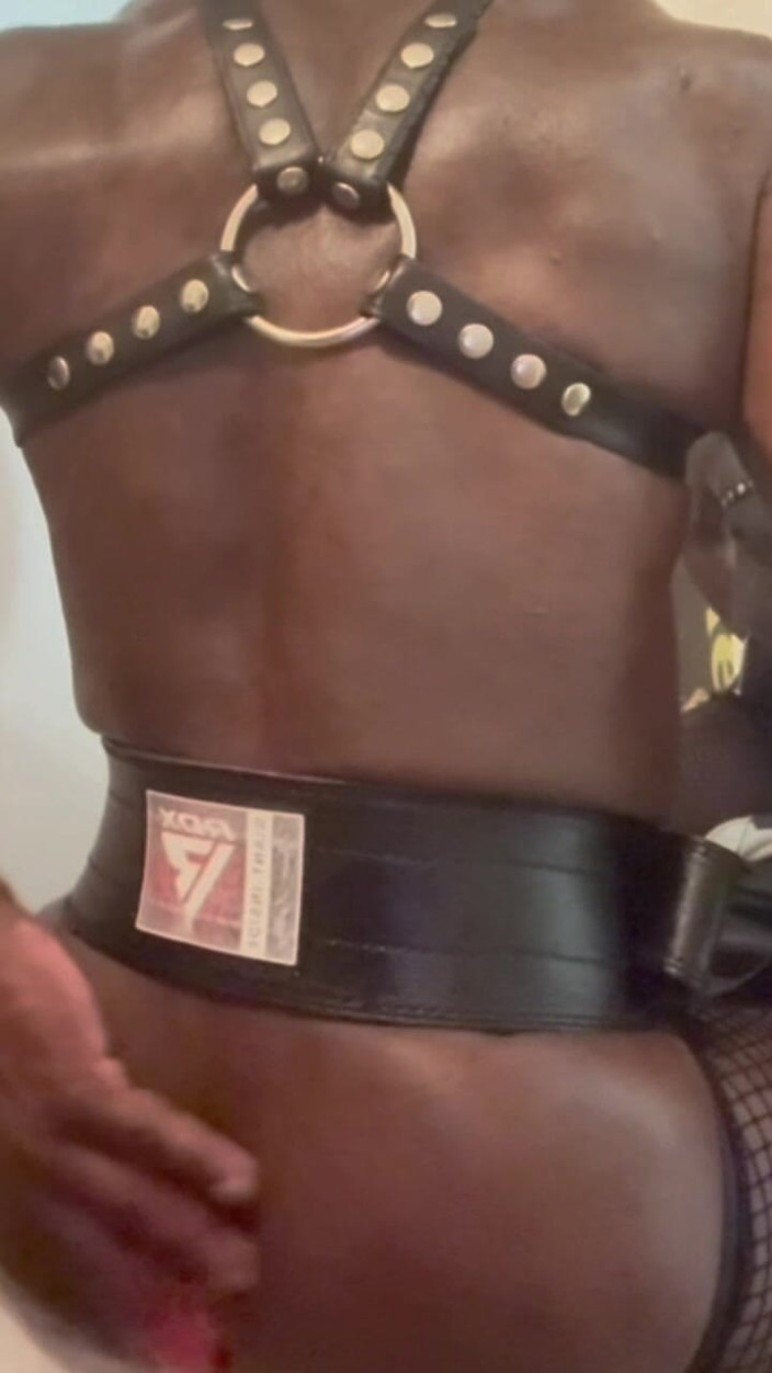 Black mature kinky muscle: Video Chat, Rejilla Negra, Musculosa Jugando Con Sexo