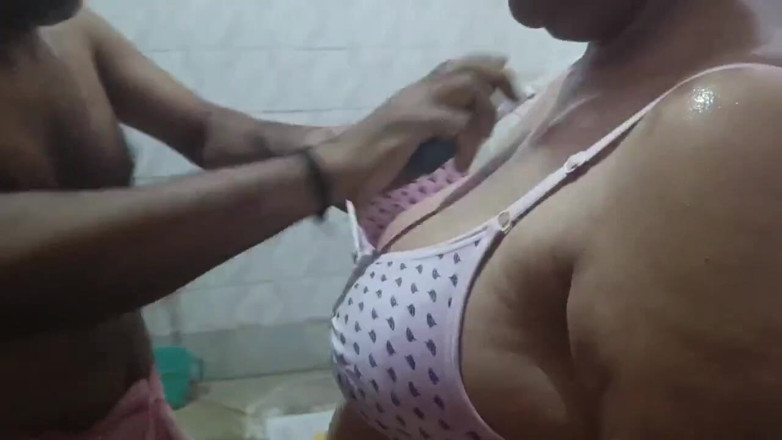 bengalihousewife: Индийская домохозяйка обнаженная и обнаженная ванна