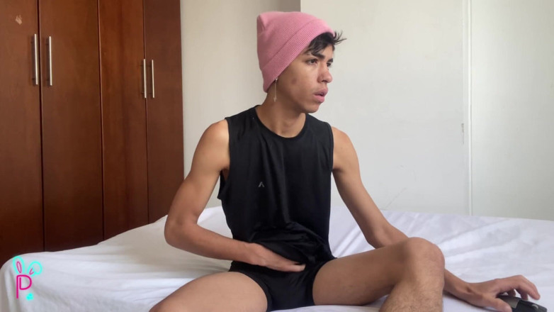 Isak pervert: Cewek hot ini lagi asik bugil di balkon rumahku - eksklusif