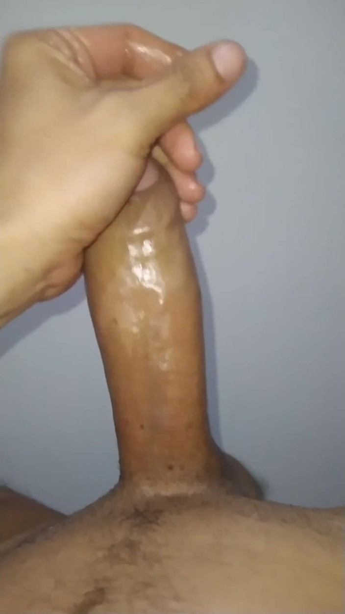 Naughty Cock: Masturbazione solitaria fino a quando il mio cazzo schizza il...