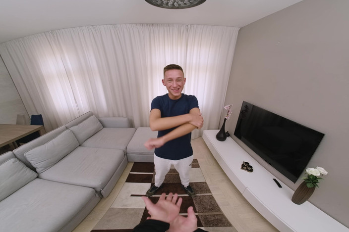 Virtual Real Gay: Supportive Boyfriend
