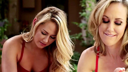 Double Trouble: Brendi Love en twee tieners
