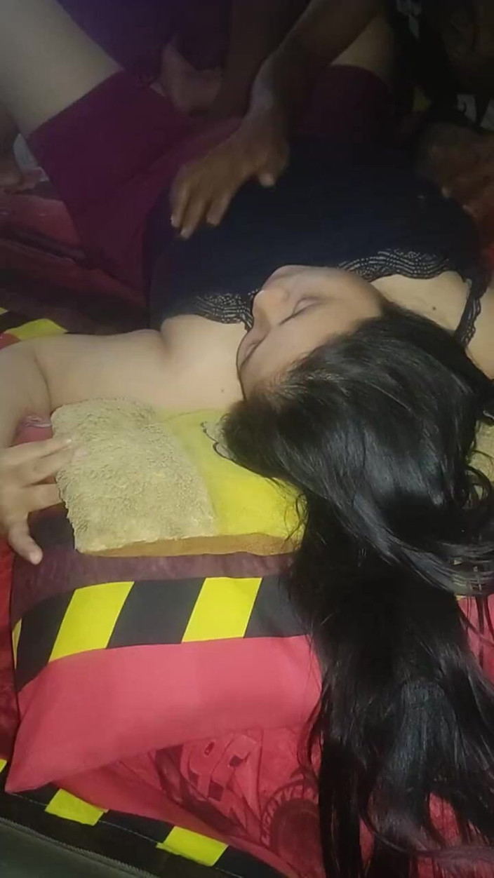 Maye chubby wife: (tiada Sensor) Ah Rasanya Baik Mengongkek Saya Sehingga Saya Berpuas...
