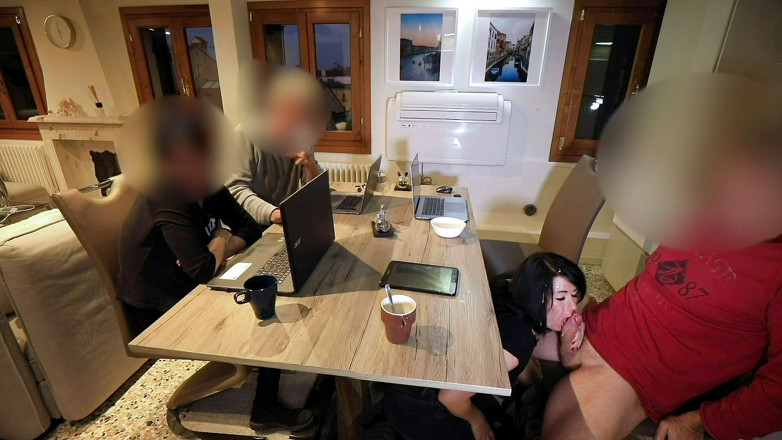 Alexandra Wett: 18 ans pendant la rencontre ! Injecté deux fois !