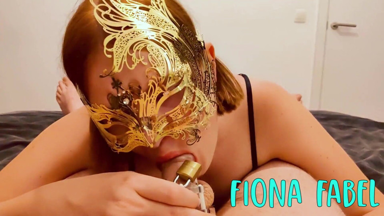 FionaFabel: Богиня Фіона грає з рабом цнотливості