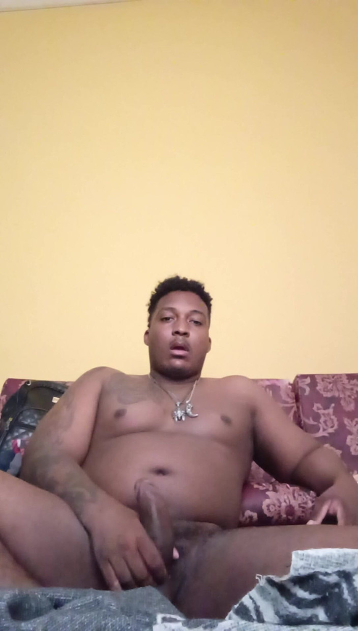 Jamespower: Des gros blacks bitent une grosse bite noire