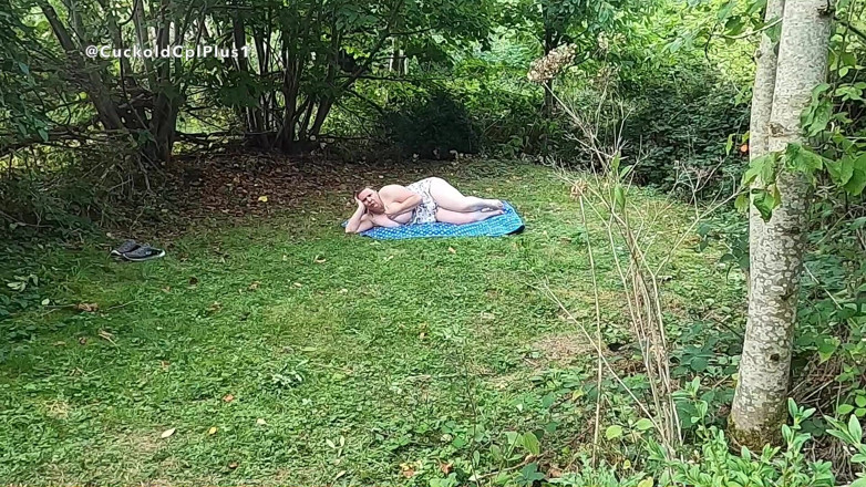 HotwifeRachel: Creampie par un vieux jardinier