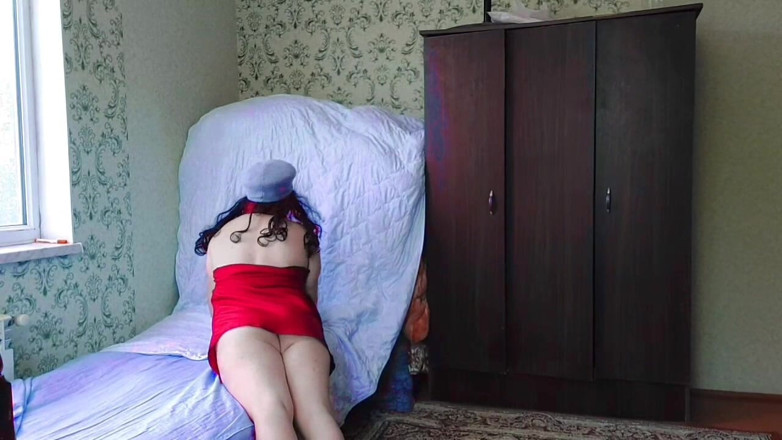 Kitty_Cross: Model pakaian merah buatan sendiri