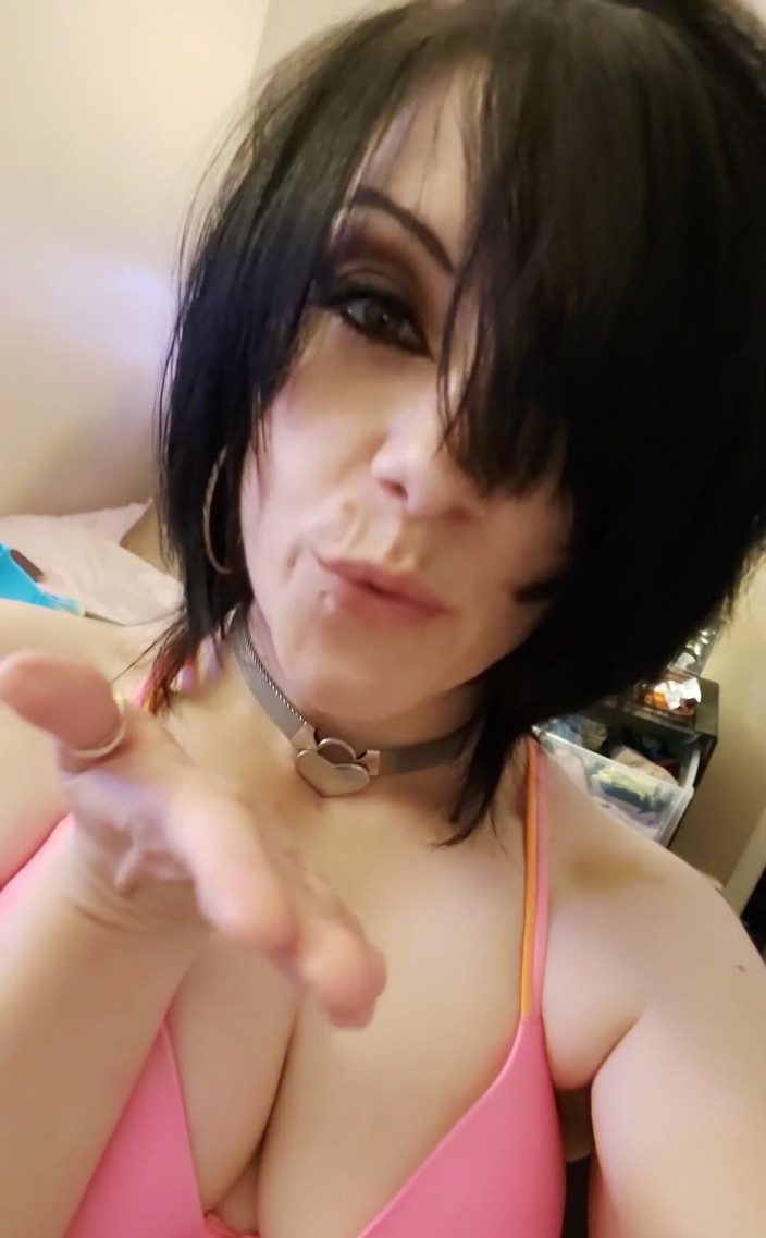 MolliexXx: 我想要提醒每个人善良和爱彼此