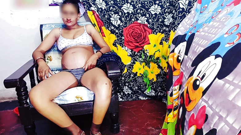 Rakul008: Тугу пизду індійської вагітної мамки в гарячому бікіні відсмоктує і жорстко трахає чоловік