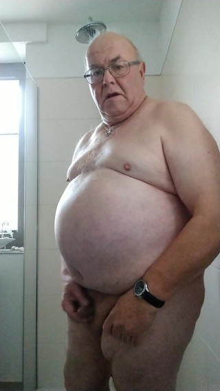 Karlchengeil: My Shower Fun