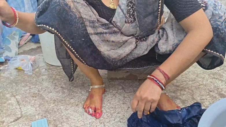Sexy baby girl: Si scopa la cognata mentre lei lava i vestiti nel...