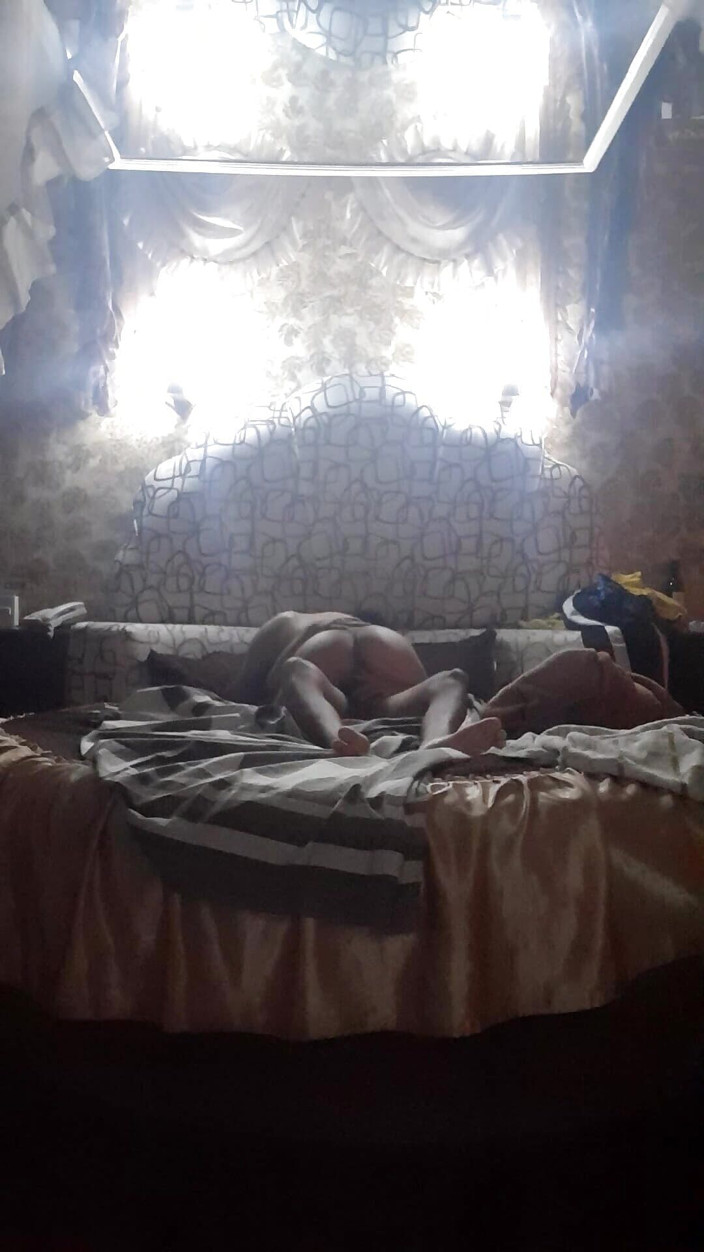 hael: Îmi duc iubita la un motel pentru a face sex...