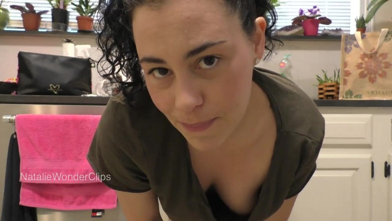 Natalie Wonder: Ma belle-mère s'est fait prendre, alors maintenant elle doit te...