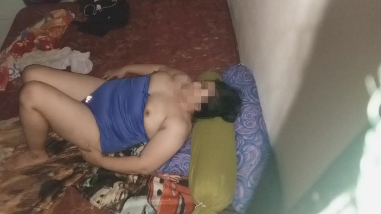 my_wife_chubby: Deixando meu corpo ser apreciado por outros homens
