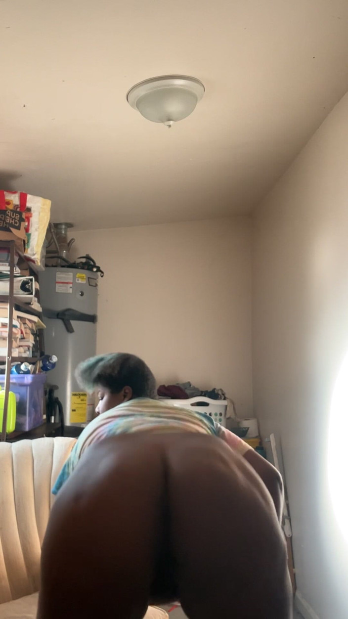 DaevaReed: Café matutino y twerk