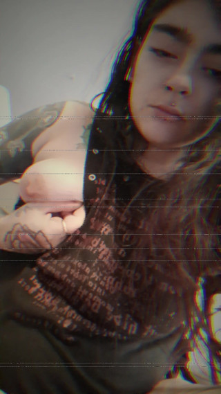 InkedDevilXxx: Oh maman revient