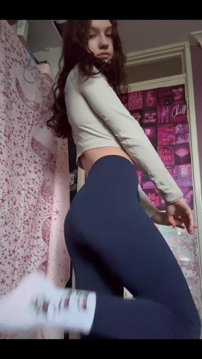 Bunny and The BBC Bull: Fitnessstudio hÃ¤schen